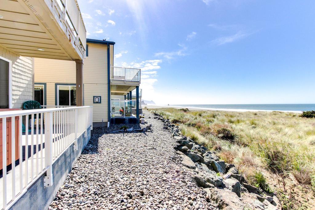 Beachinn Gold Beach Exterior photo